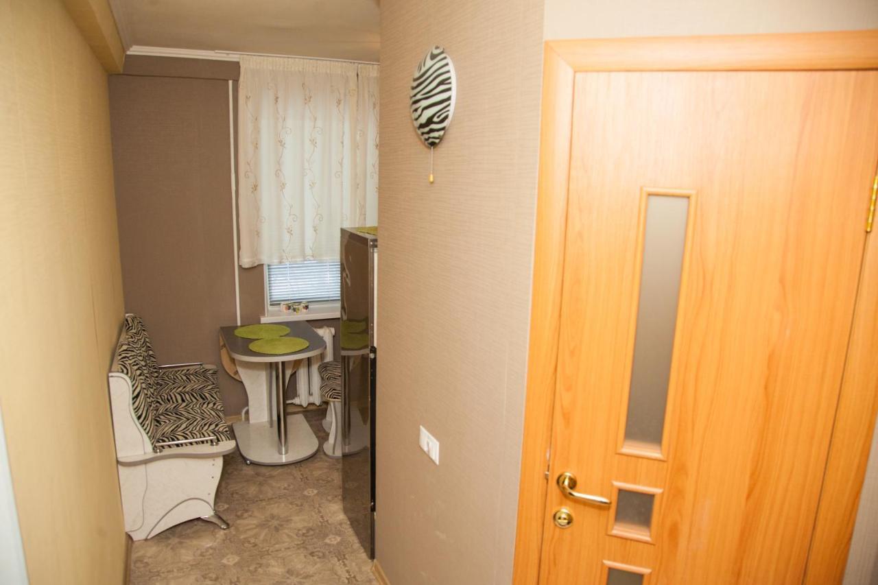 1 Room Apart On Str. Ukrainskaya 34 Zaporizhia Eksteriør bilde